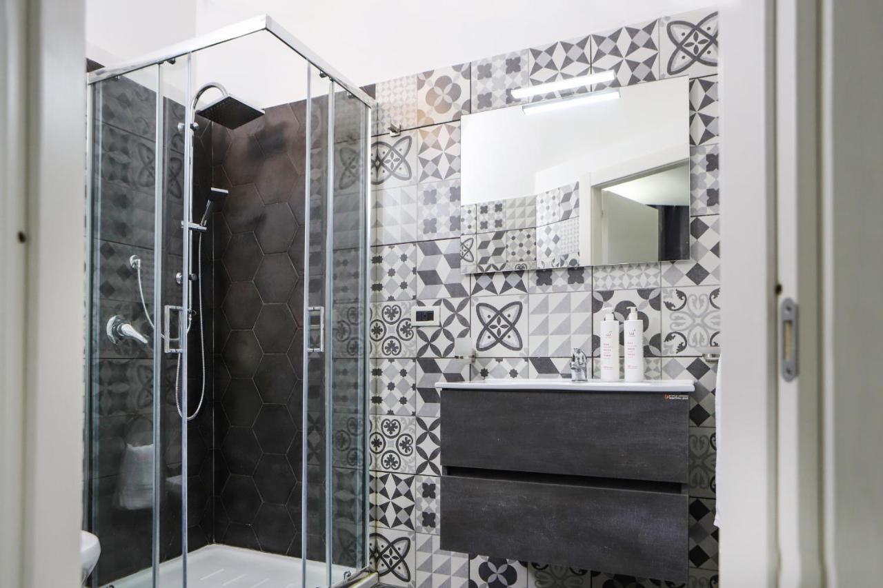 נאפולי Modern Apartment At Piazza Del Gesu' By Wonderful Italy מראה חיצוני תמונה