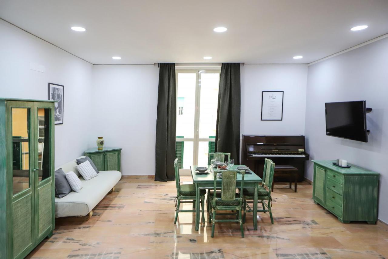 נאפולי Modern Apartment At Piazza Del Gesu' By Wonderful Italy מראה חיצוני תמונה