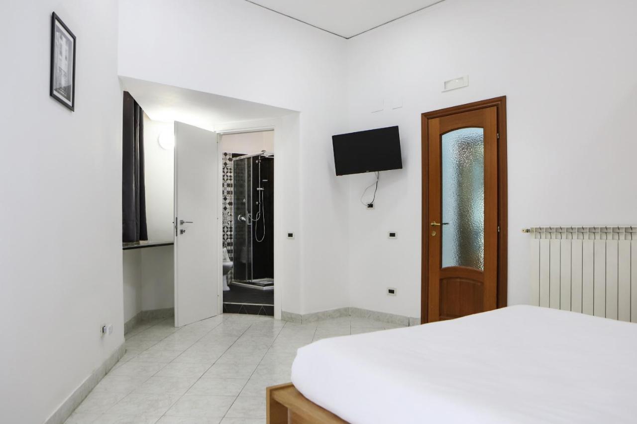 נאפולי Modern Apartment At Piazza Del Gesu' By Wonderful Italy מראה חיצוני תמונה